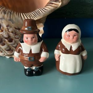 # NWT Publix Thanksgiving Pilgrim Salt & Pepper In box